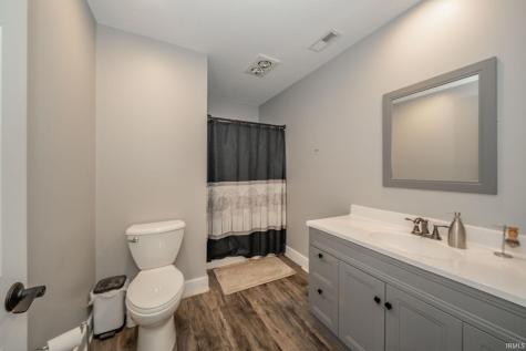 28 N Washington Street Knightstown IN 47362