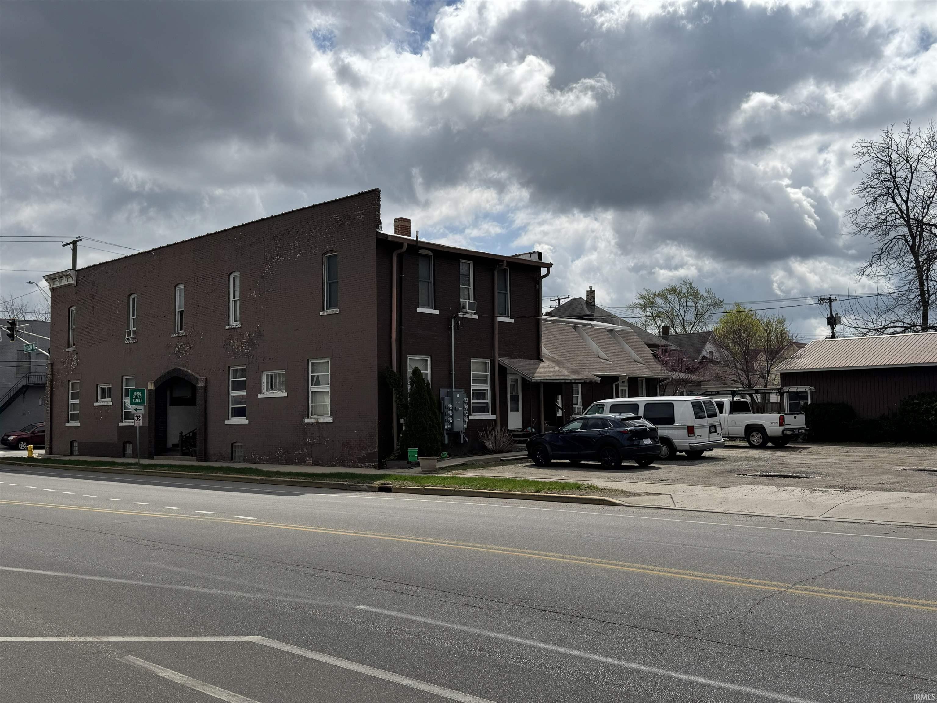 701 W Beardsley Avenue Elkhart IN 46514