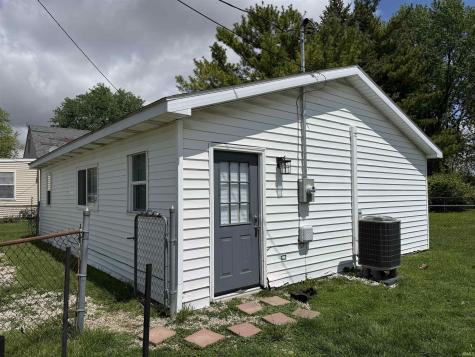 408 W Centennial Avenue Muncie IN 47303