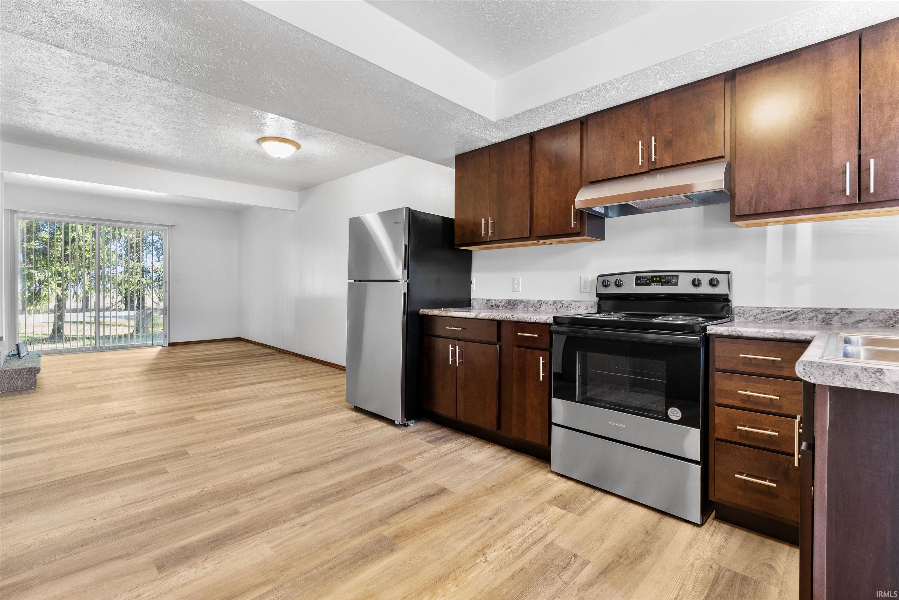 652 Northgate Circle Rochester IN 46975
