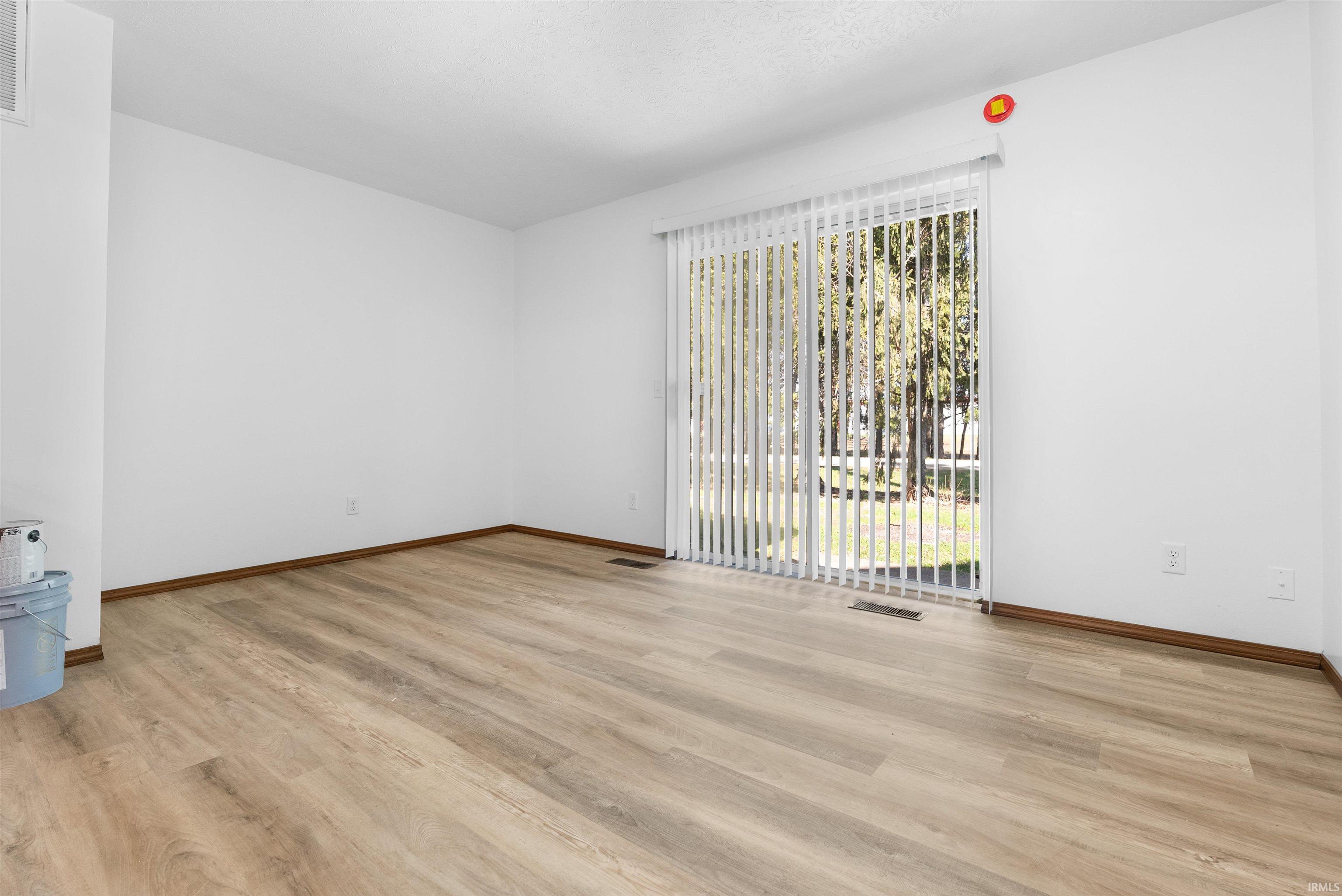 652 Northgate Circle Rochester IN 46975