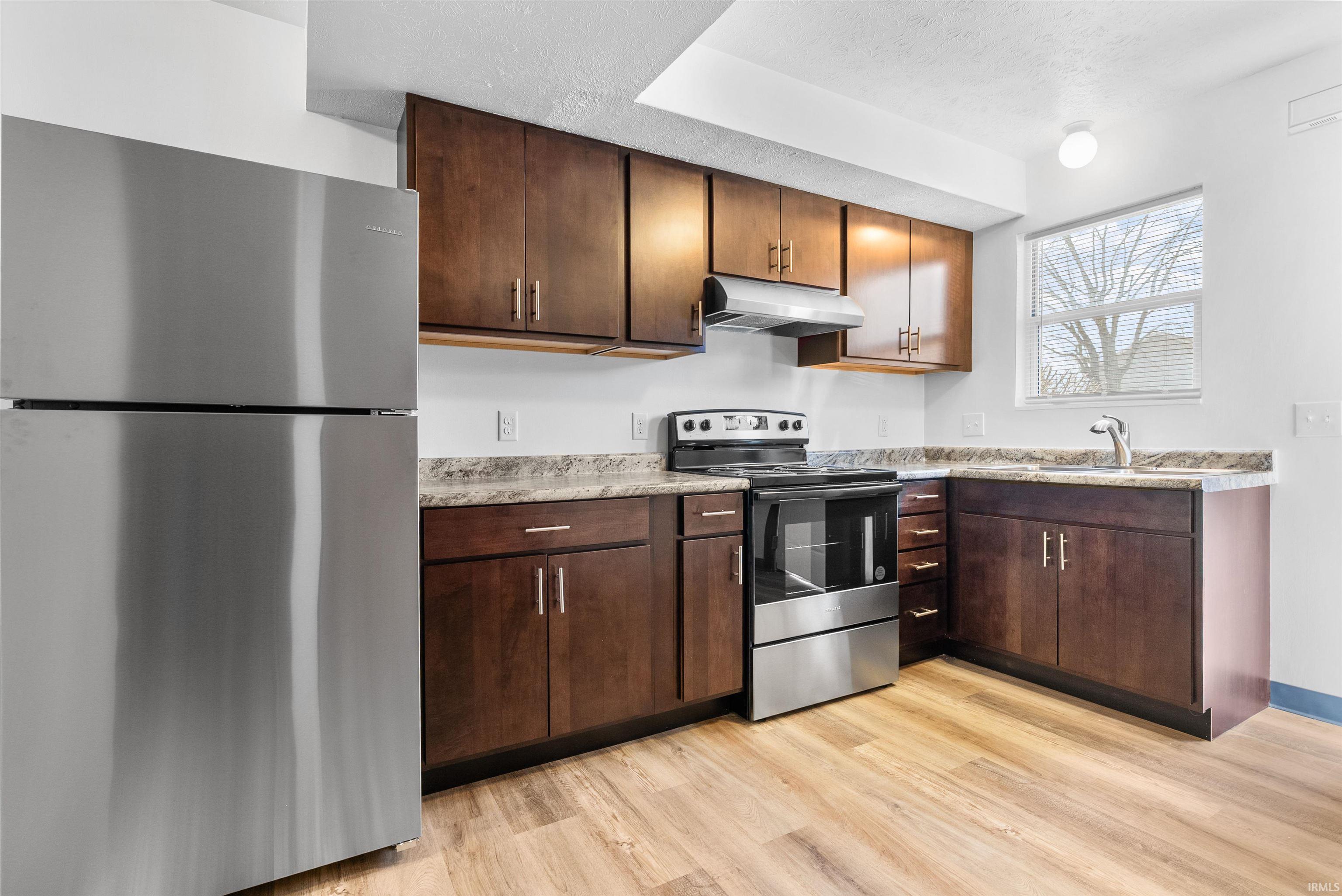 652 Northgate Circle Rochester IN 46975