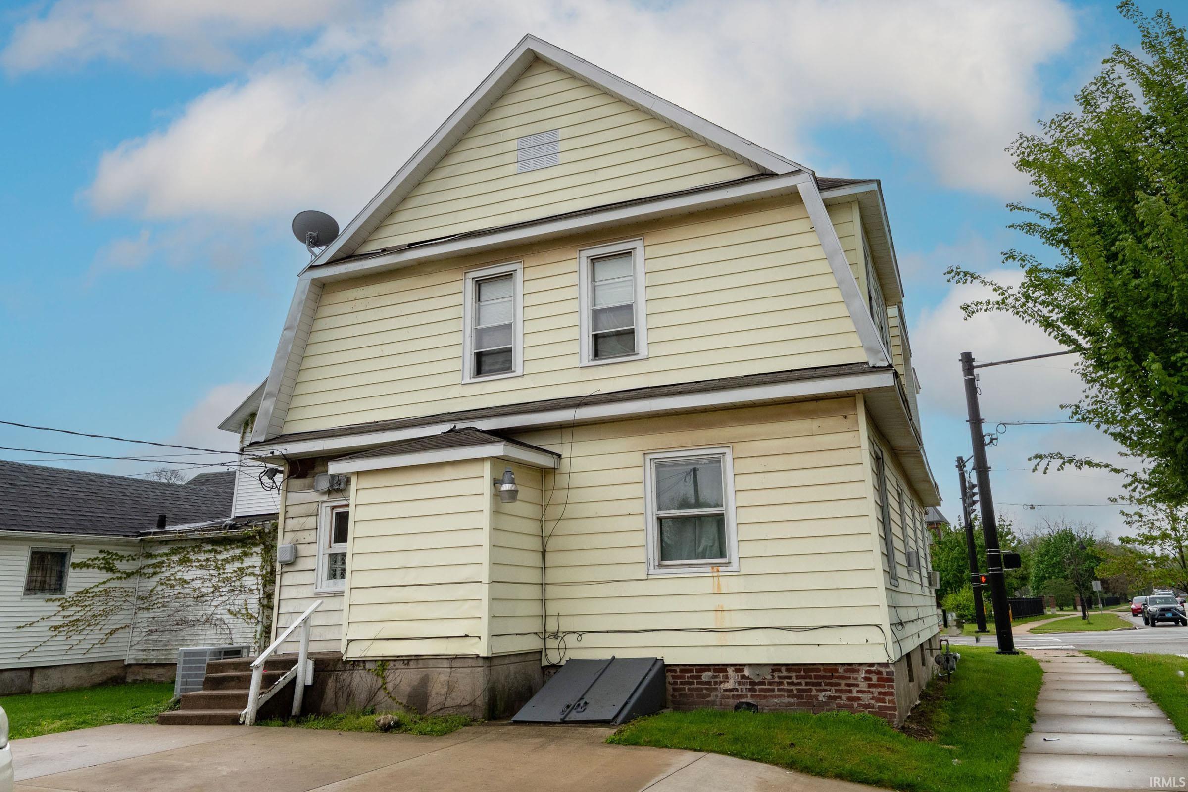 535 Lincolnway West Street South Bend IN 46601