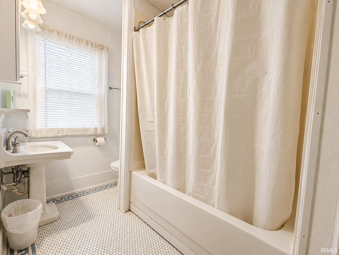 207 S Heaton Street Knox IN 46534