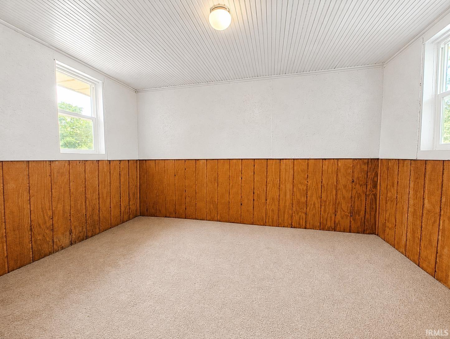 207 S Heaton Street Knox IN 46534