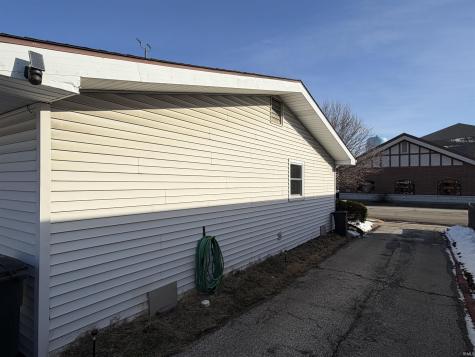 88 SE 1st Street Linton IN 47441