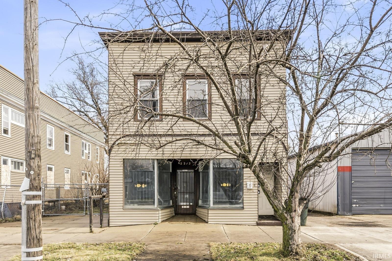 2212 S Michigan Street South Bend IN 46613