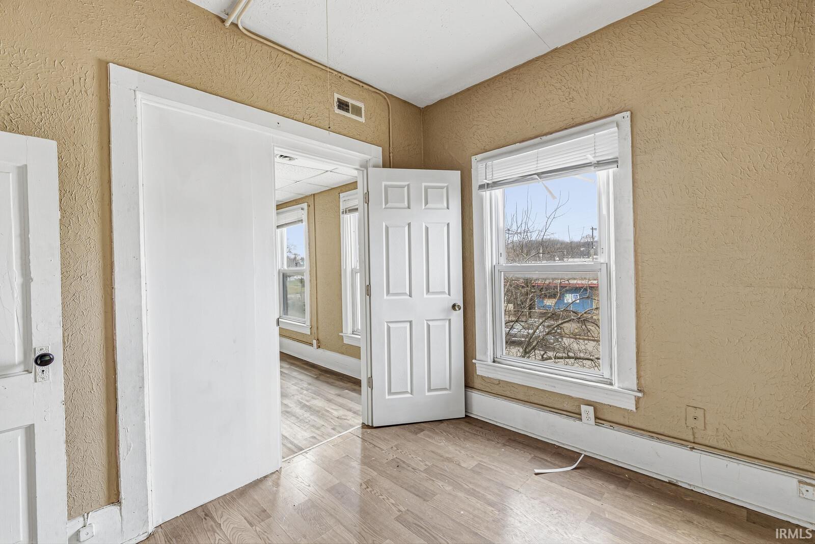 2212 S Michigan Street South Bend IN 46613