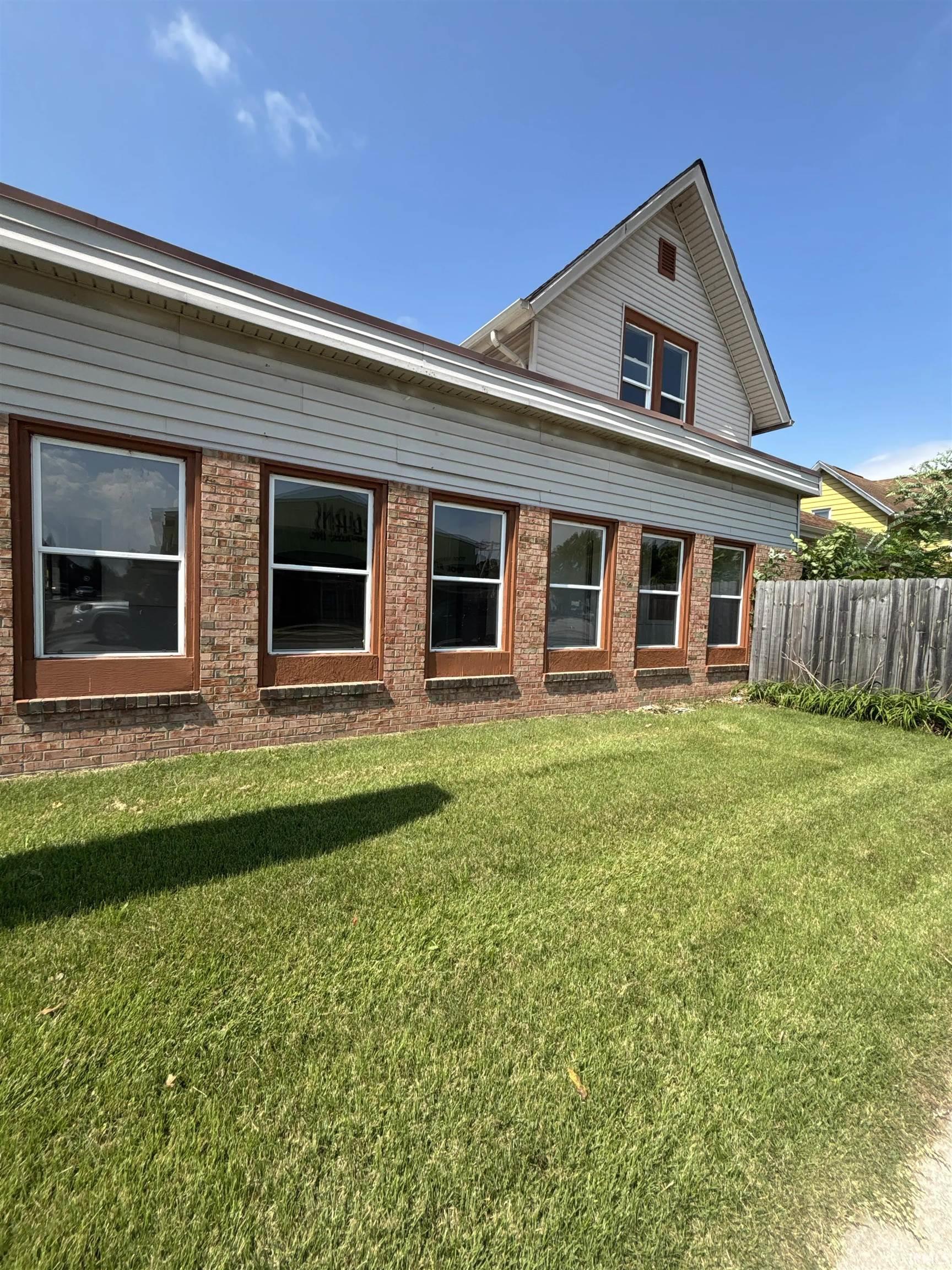 402 W Mishawaka Avenue Mishawaka IN 46545