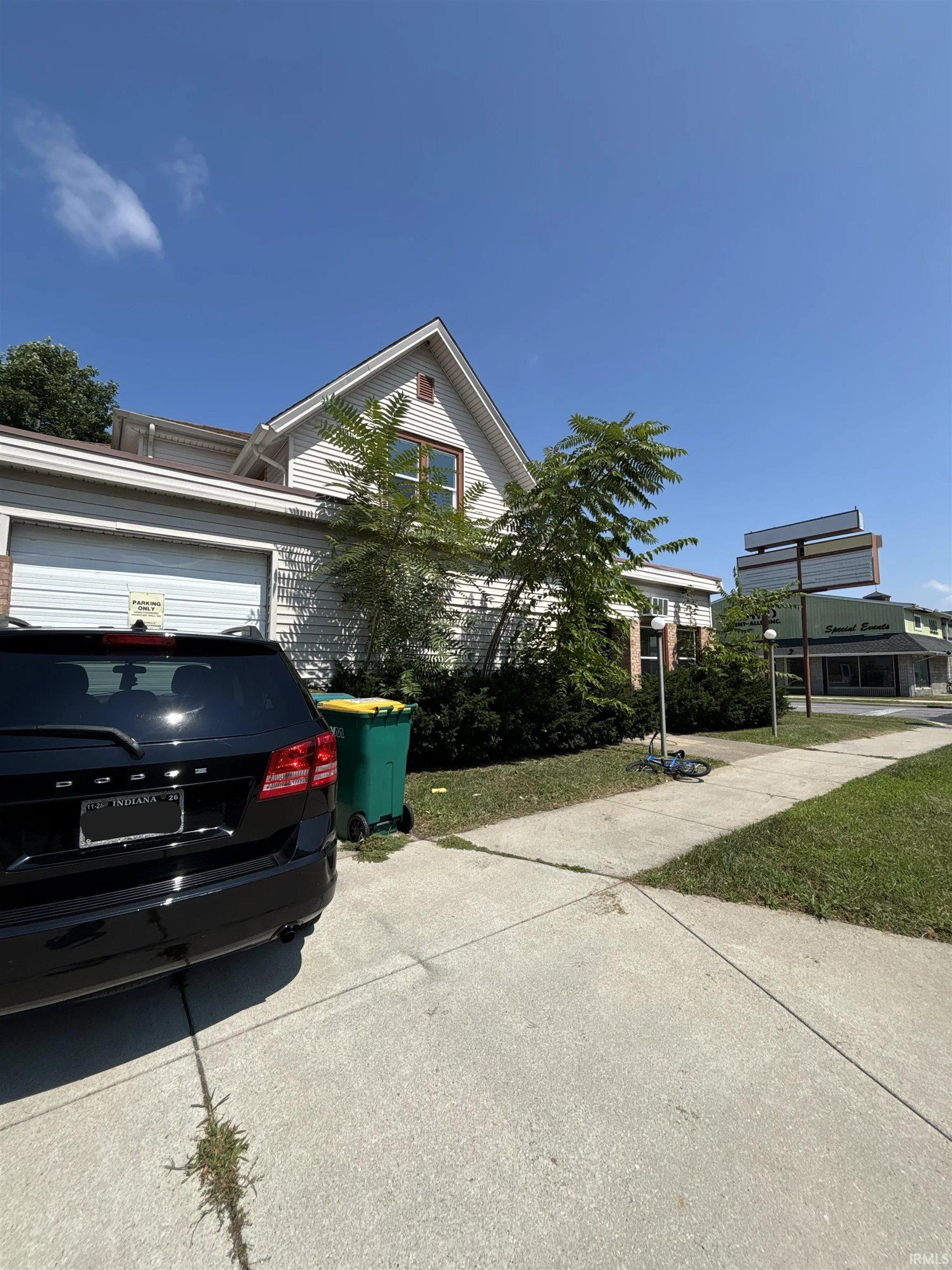 402 W Mishawaka Avenue Mishawaka IN 46545