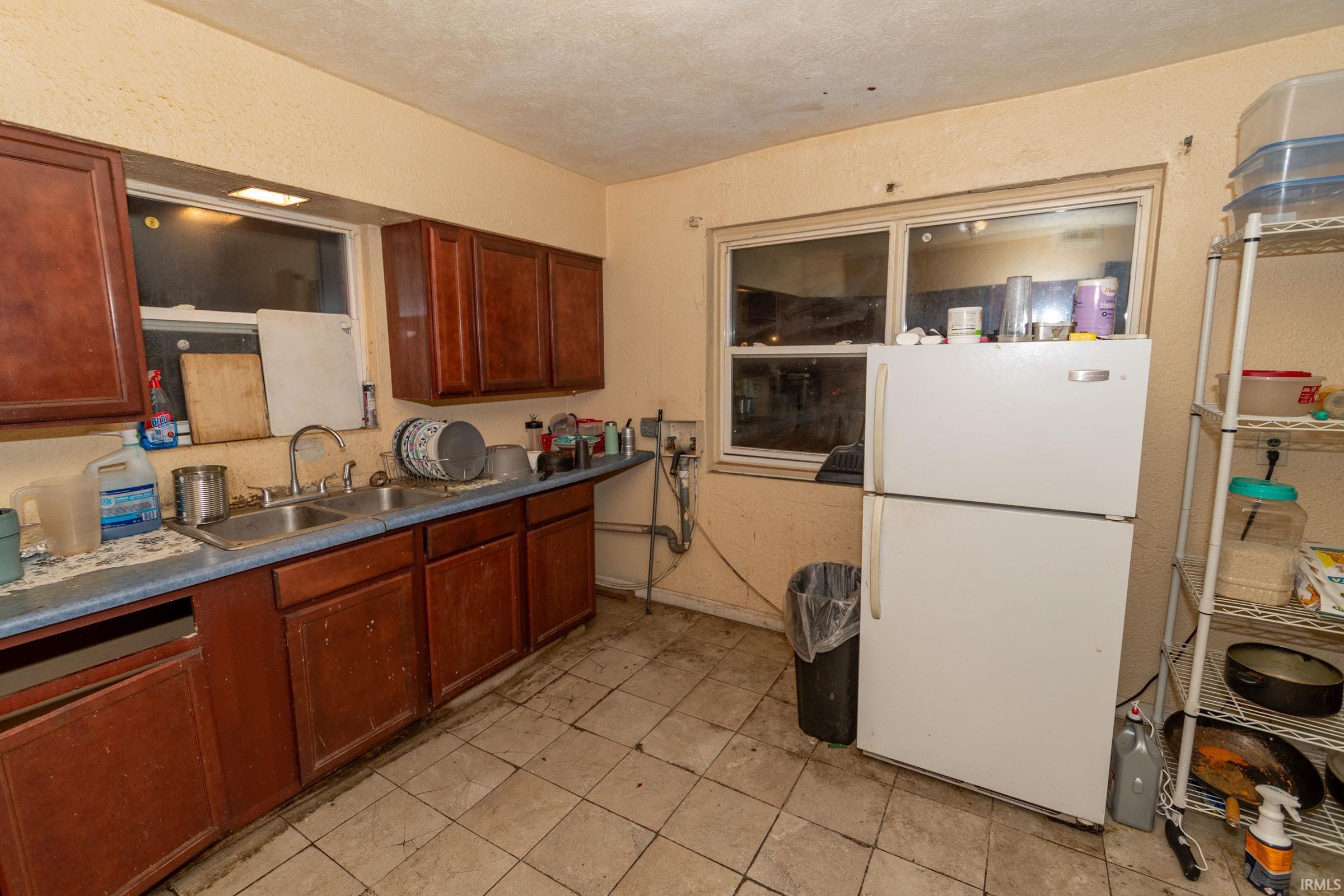1637 Kemble Avenue South Bend IN 46613