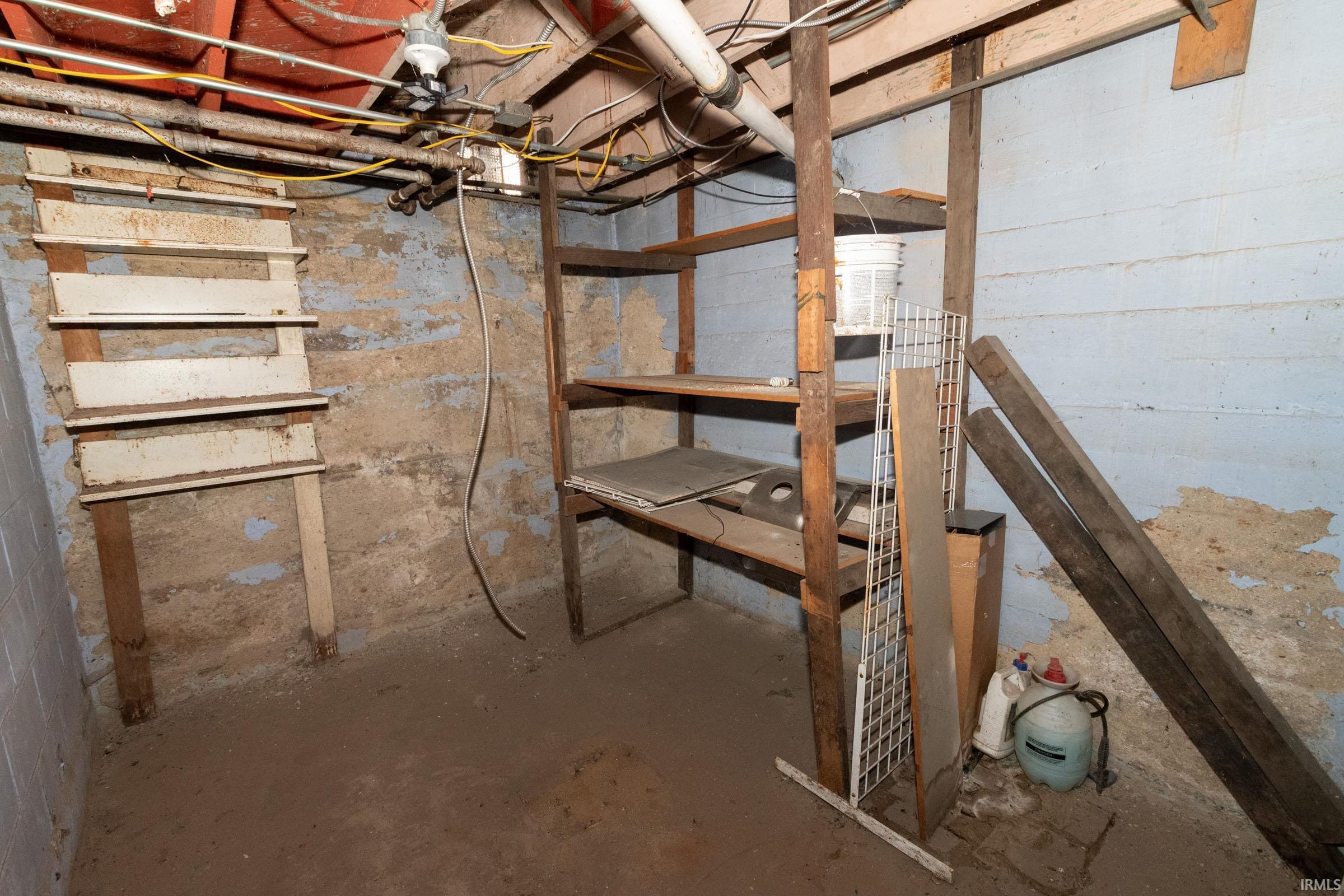 1637 Kemble Avenue South Bend IN 46613