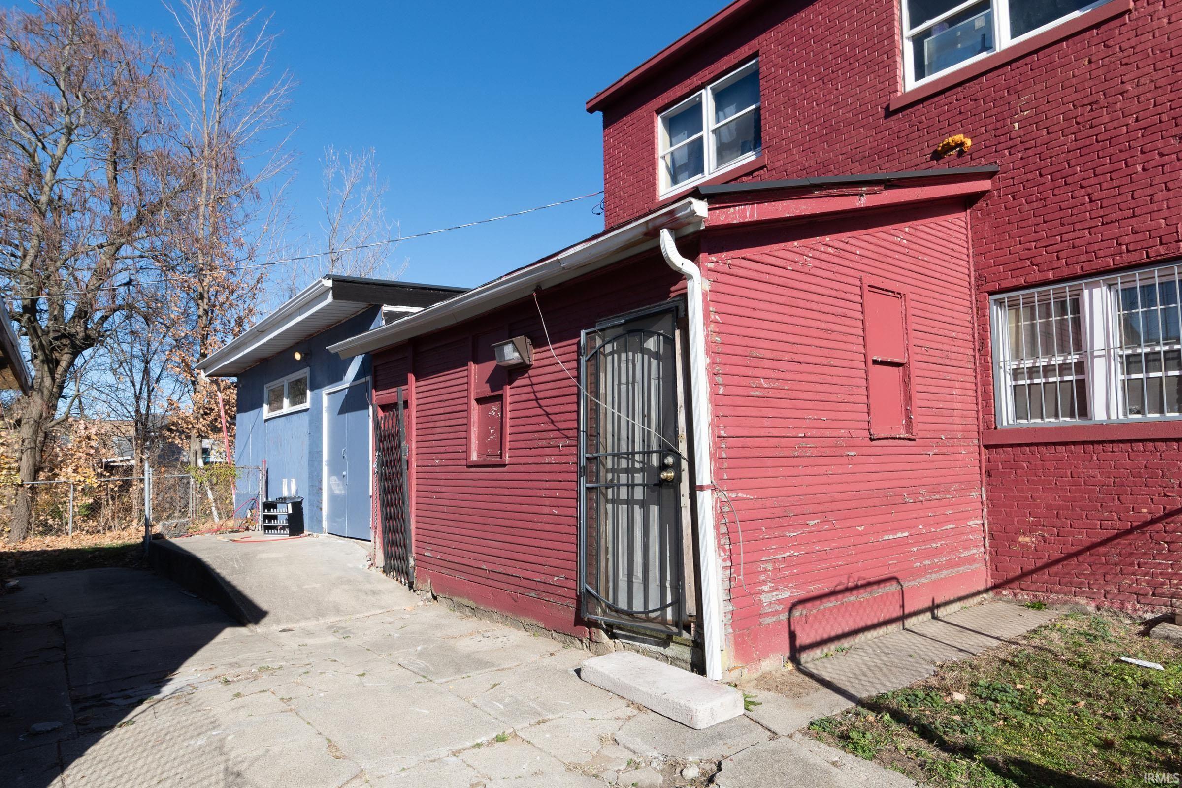 1637 Kemble Avenue South Bend IN 46613