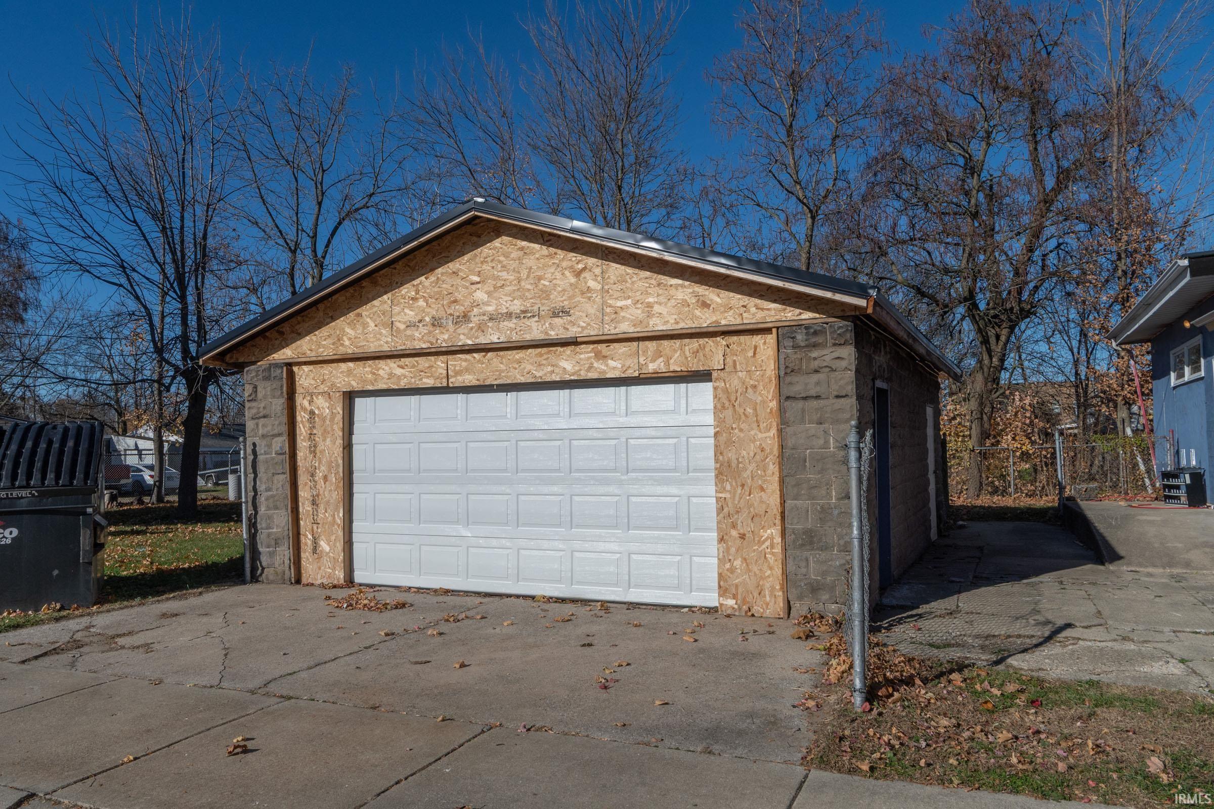 1637 Kemble Avenue South Bend IN 46613