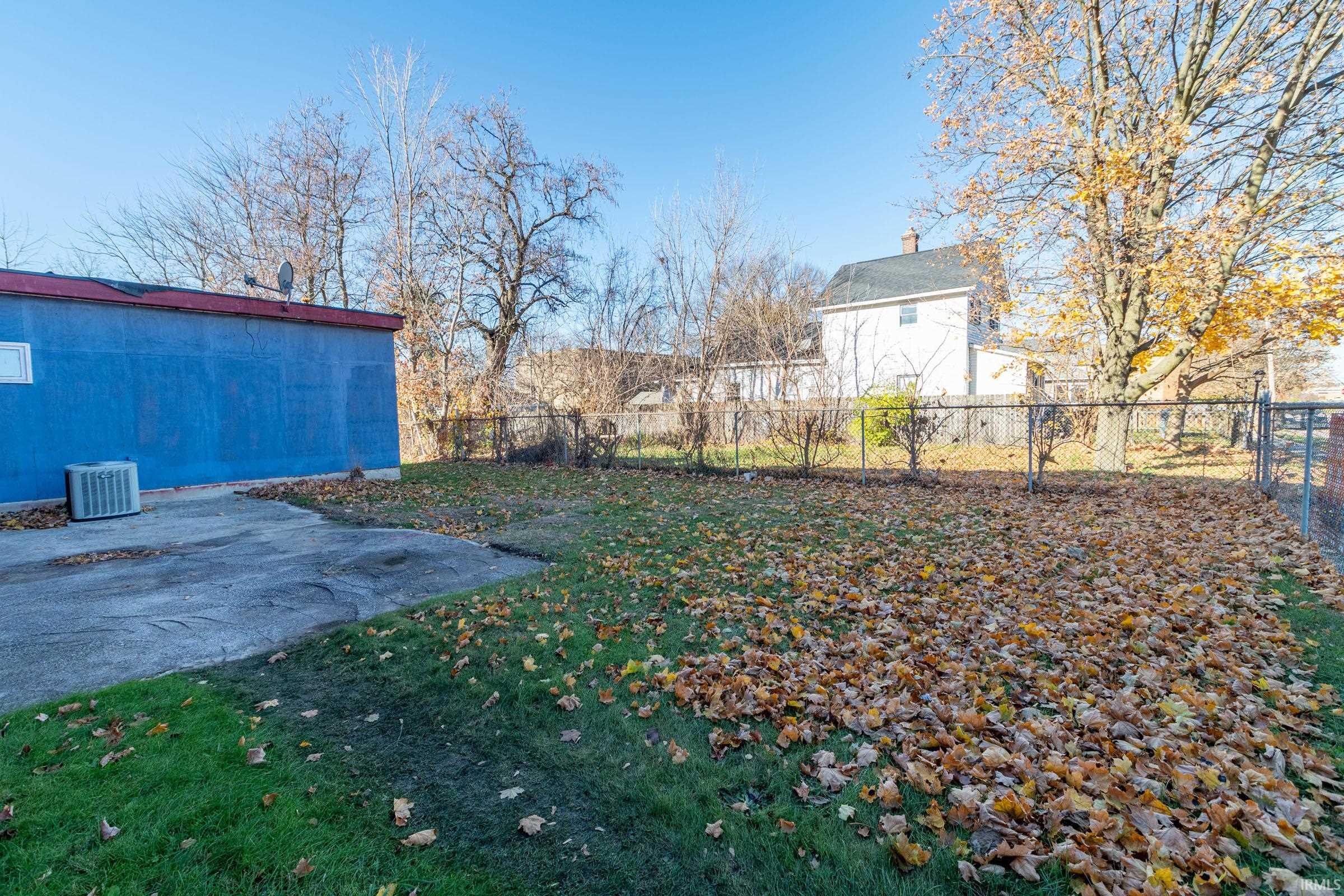 1637 Kemble Avenue South Bend IN 46613