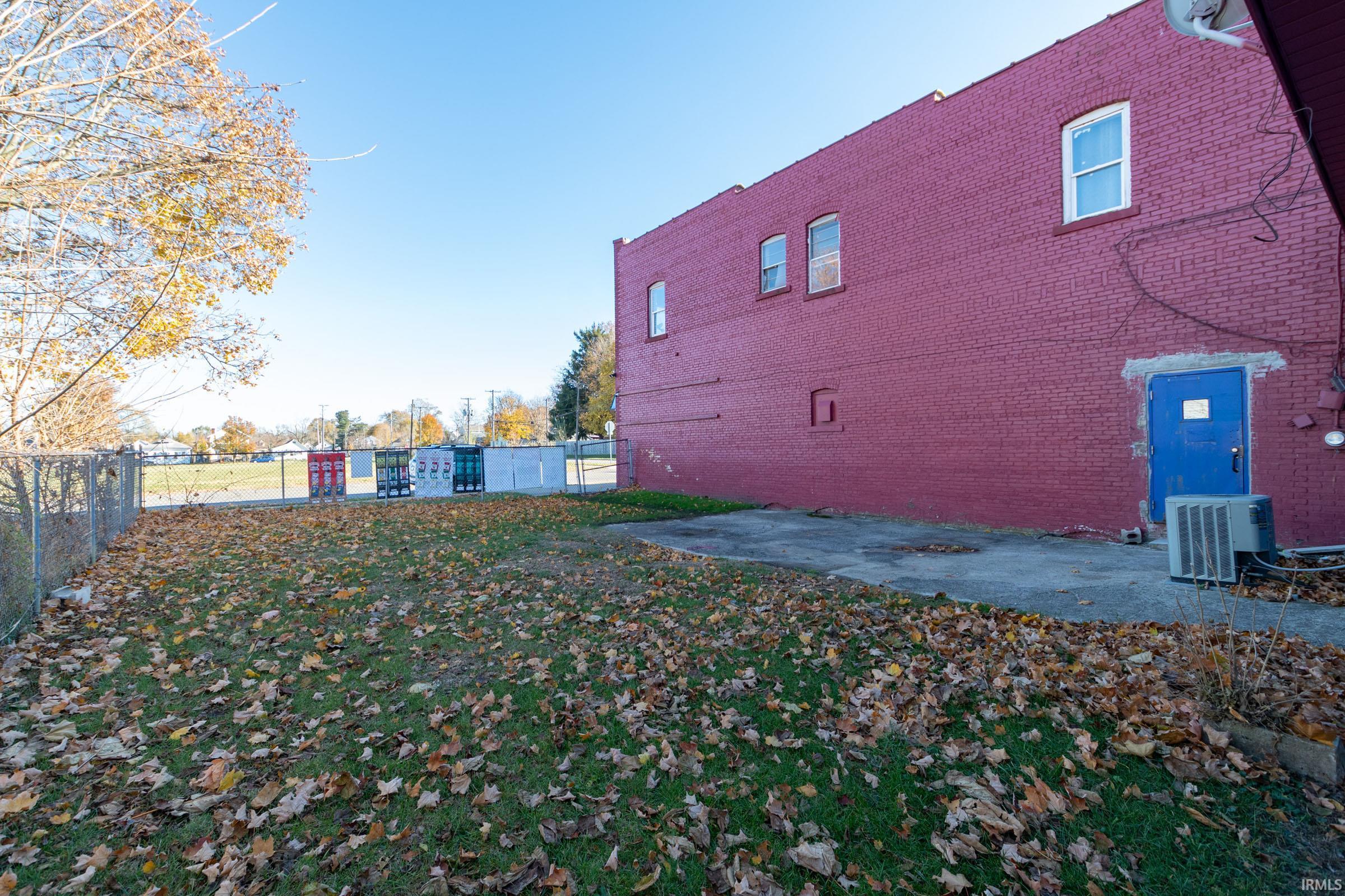 1637 Kemble Avenue South Bend IN 46613