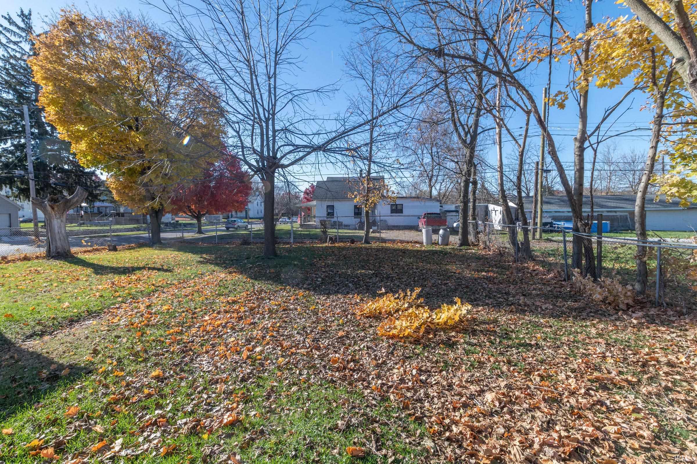 1637 Kemble Avenue South Bend IN 46613