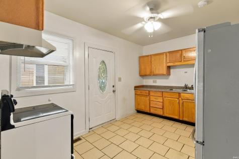 107 S Dicks Street Muncie IN 47303