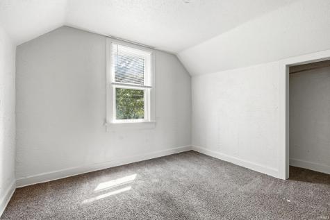 2828 Raymond Street Fort Wayne IN 46803