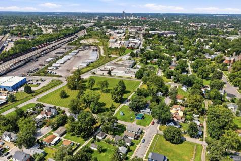 2828 Raymond Street Fort Wayne IN 46803