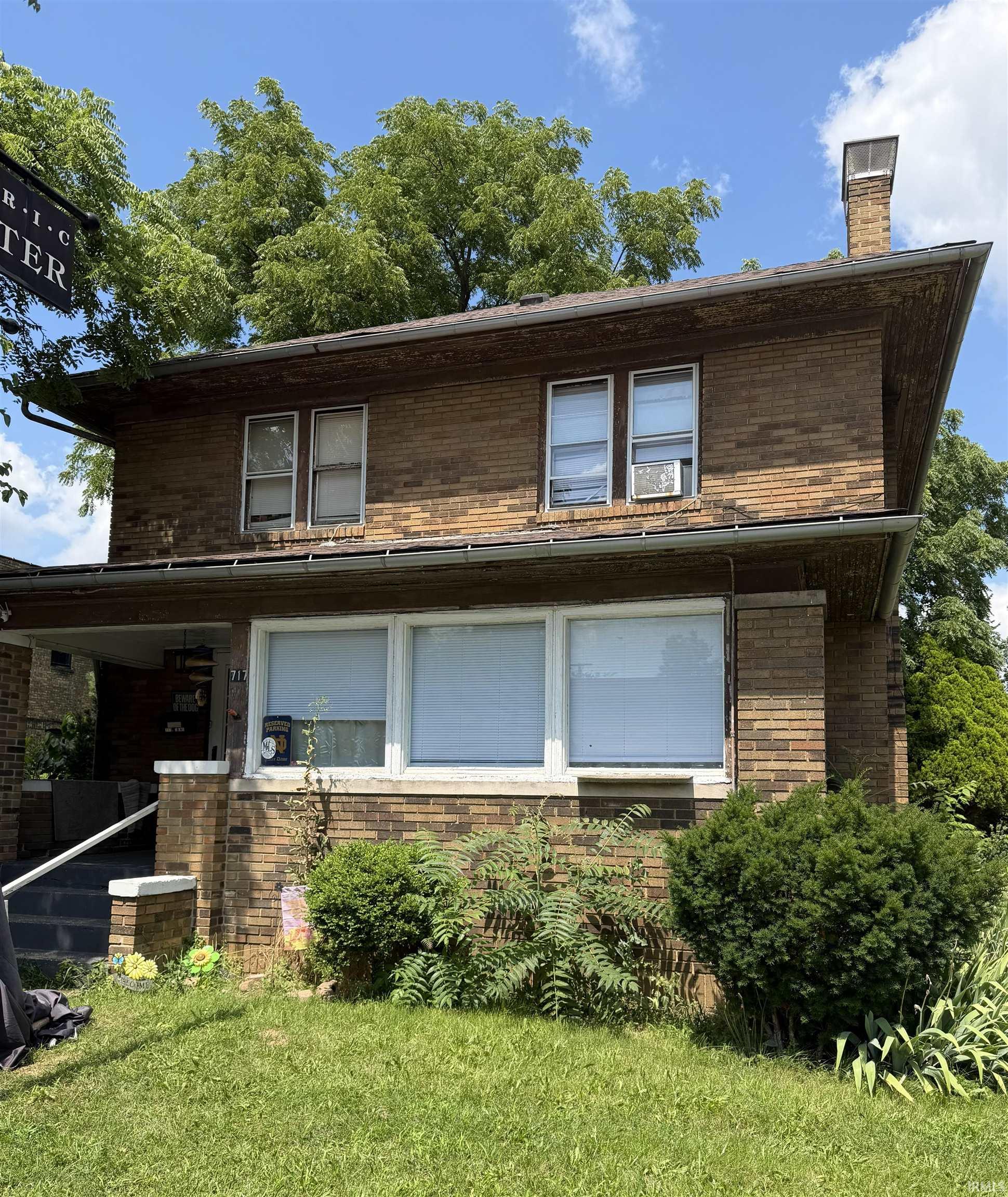 717 E Lincoln Way South Bend IN 46601