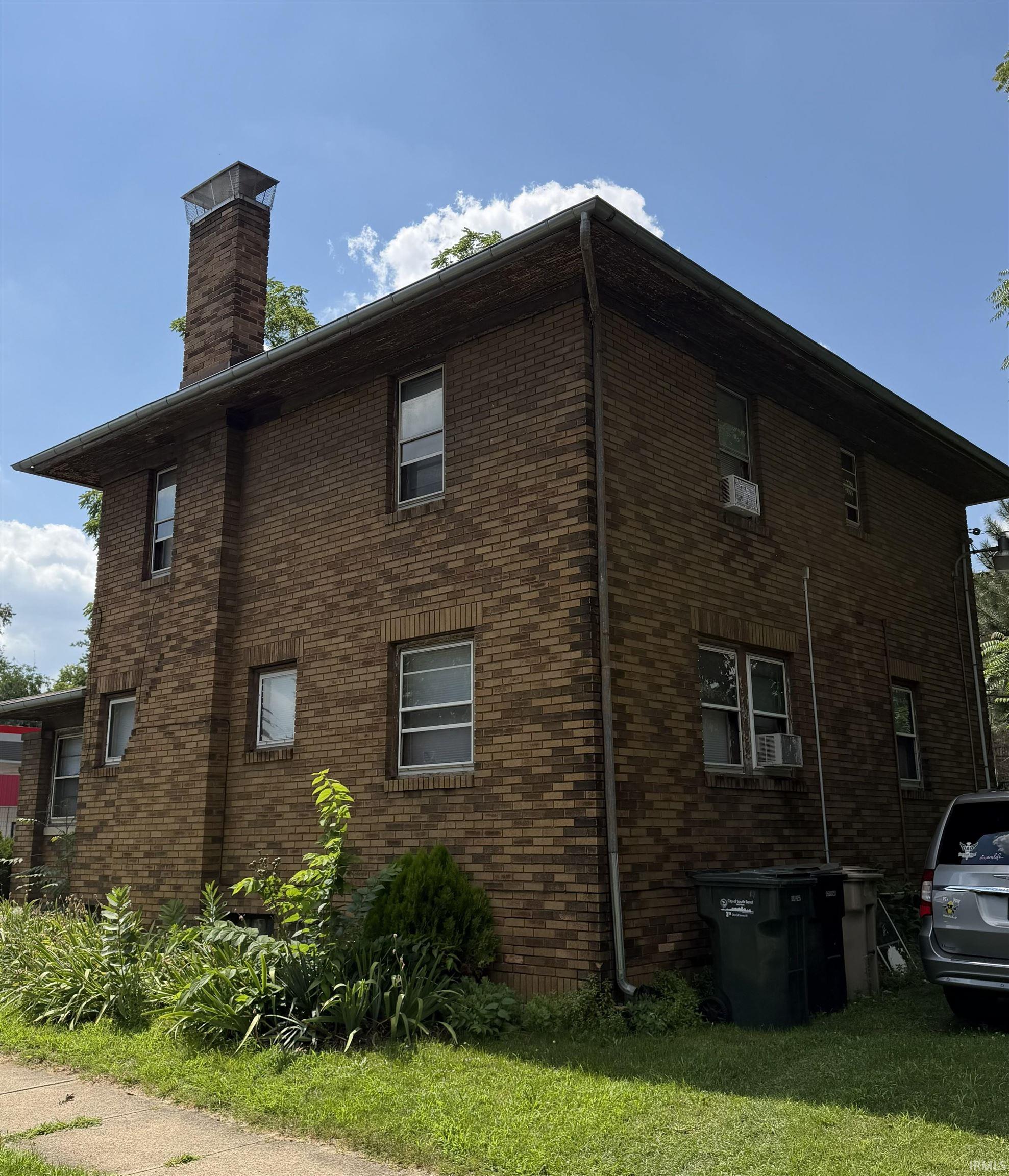 717 E Lincoln Way South Bend IN 46601