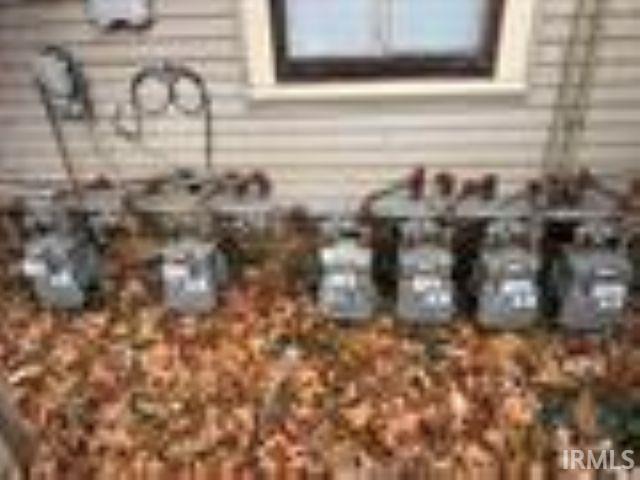 517 519 521 523 525 Lww Street Mishawaka IN 46544
