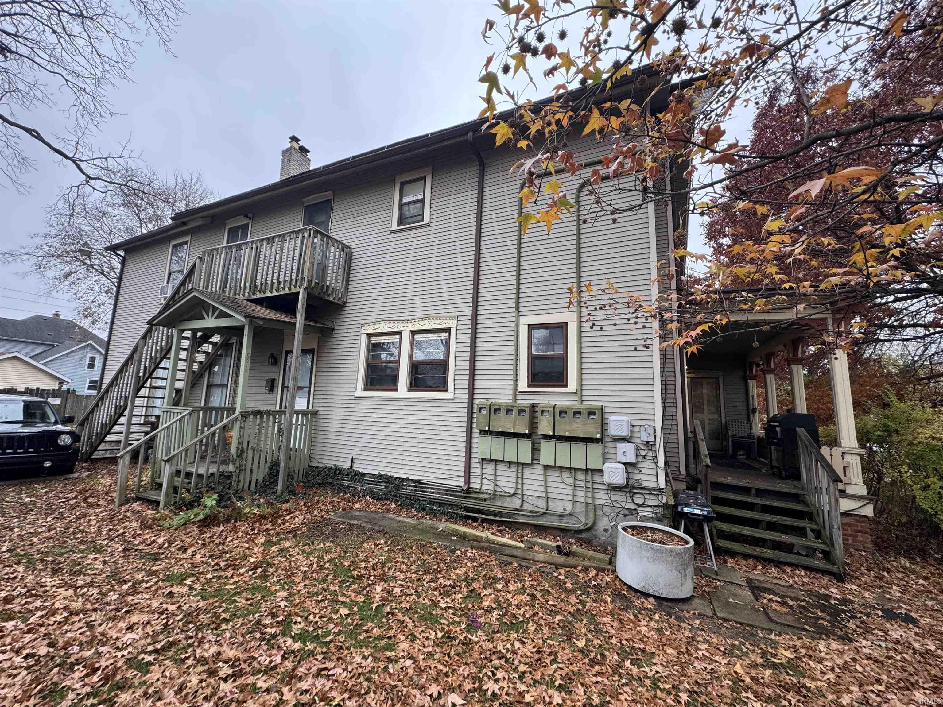 517 519 521 523 525 Lww Street Mishawaka IN 46544