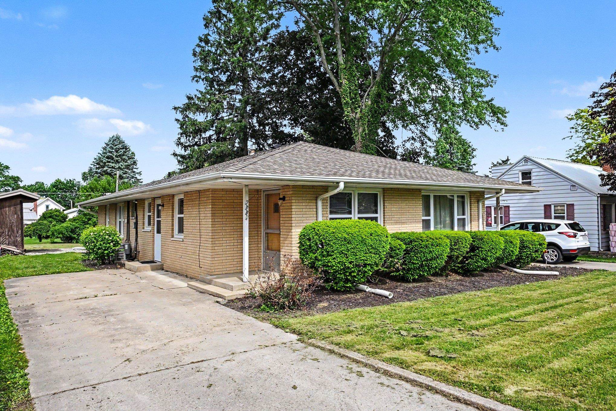 319 S Park Street Wakarusa IN 46573