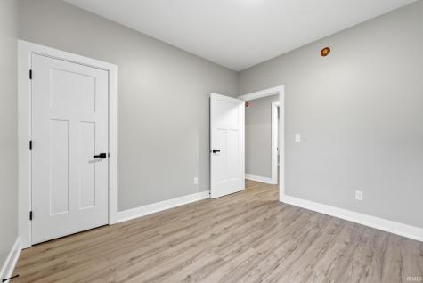 307 W Dewald Street Fort Wayne IN 46802
