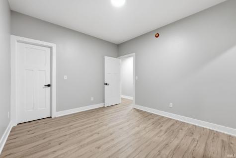 307 W Dewald Street Fort Wayne IN 46802