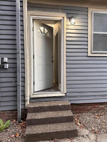 818 SE Riverside Drive Evansville IN 47713