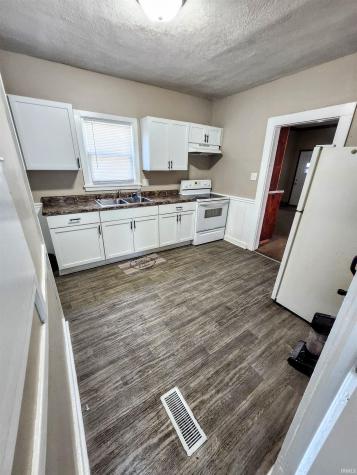 436 E Taber Street Fort Wayne IN 46803