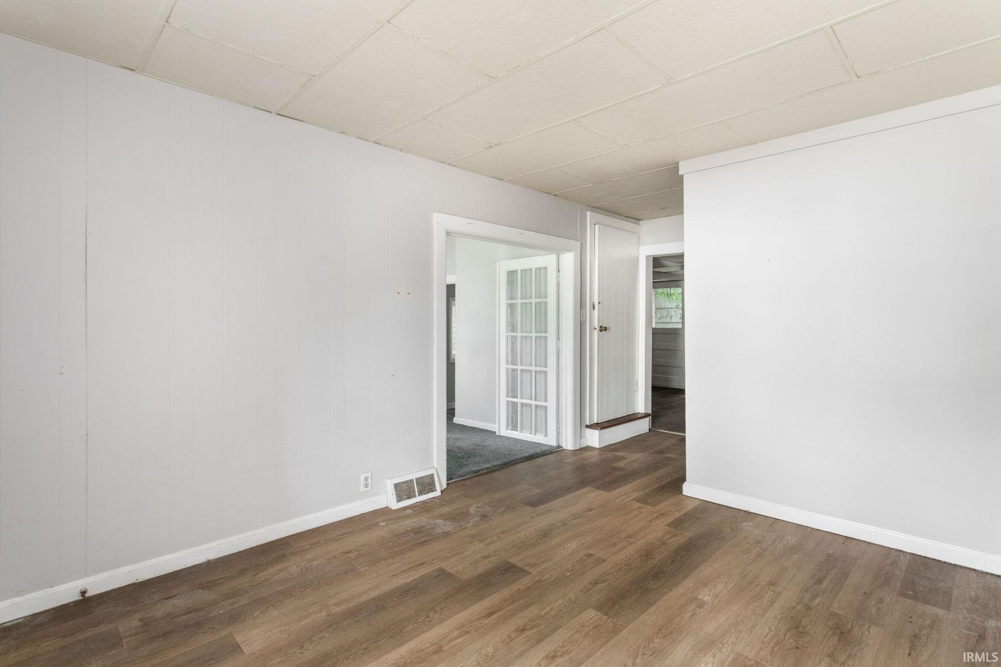 823-821 W 3rd Street Mishawaka IN 46544
