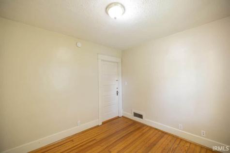 704 N Alameda Drive Muncie IN 47303