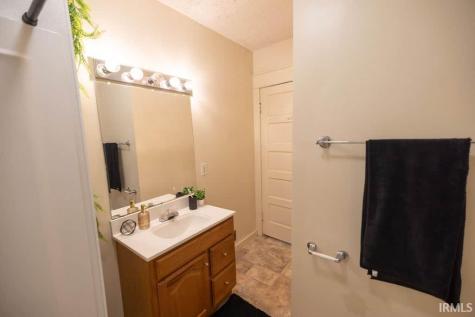 704 N Alameda Drive Muncie IN 47303
