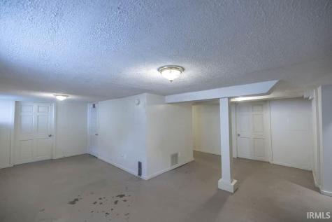 704 N Alameda Drive Muncie IN 47303