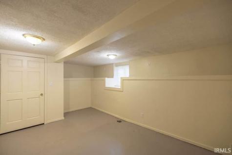 704 N Alameda Drive Muncie IN 47303