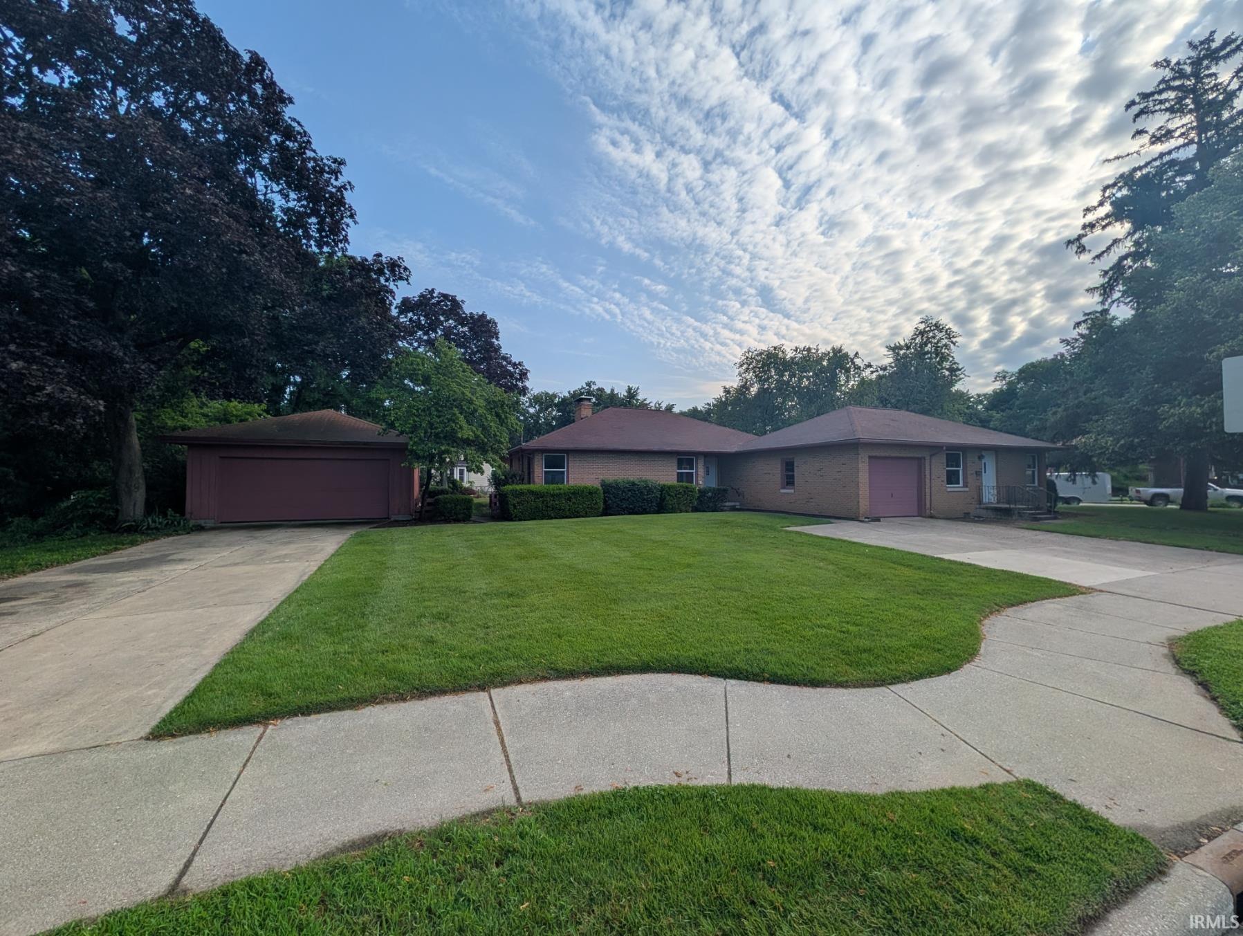 412 W Beardsley Avenue Elkhart IN 46514