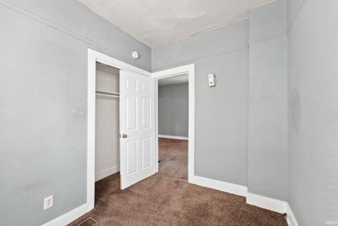 1419 Saint Marys Avenue Fort Wayne IN 46808