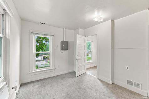 1419 Saint Marys Avenue Fort Wayne IN 46808