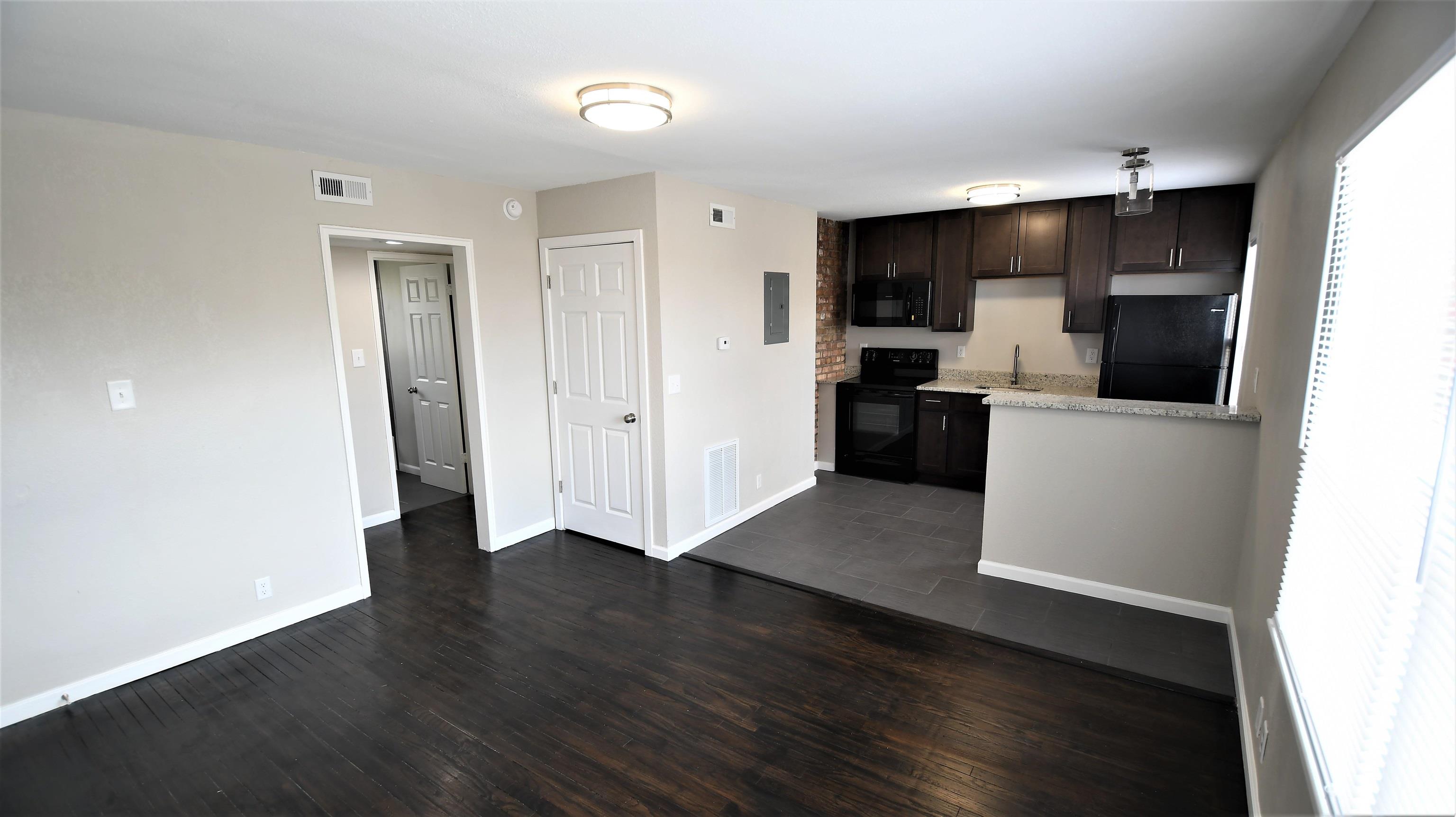 124, 128-132 N Eddy Street South Bend IN 46617