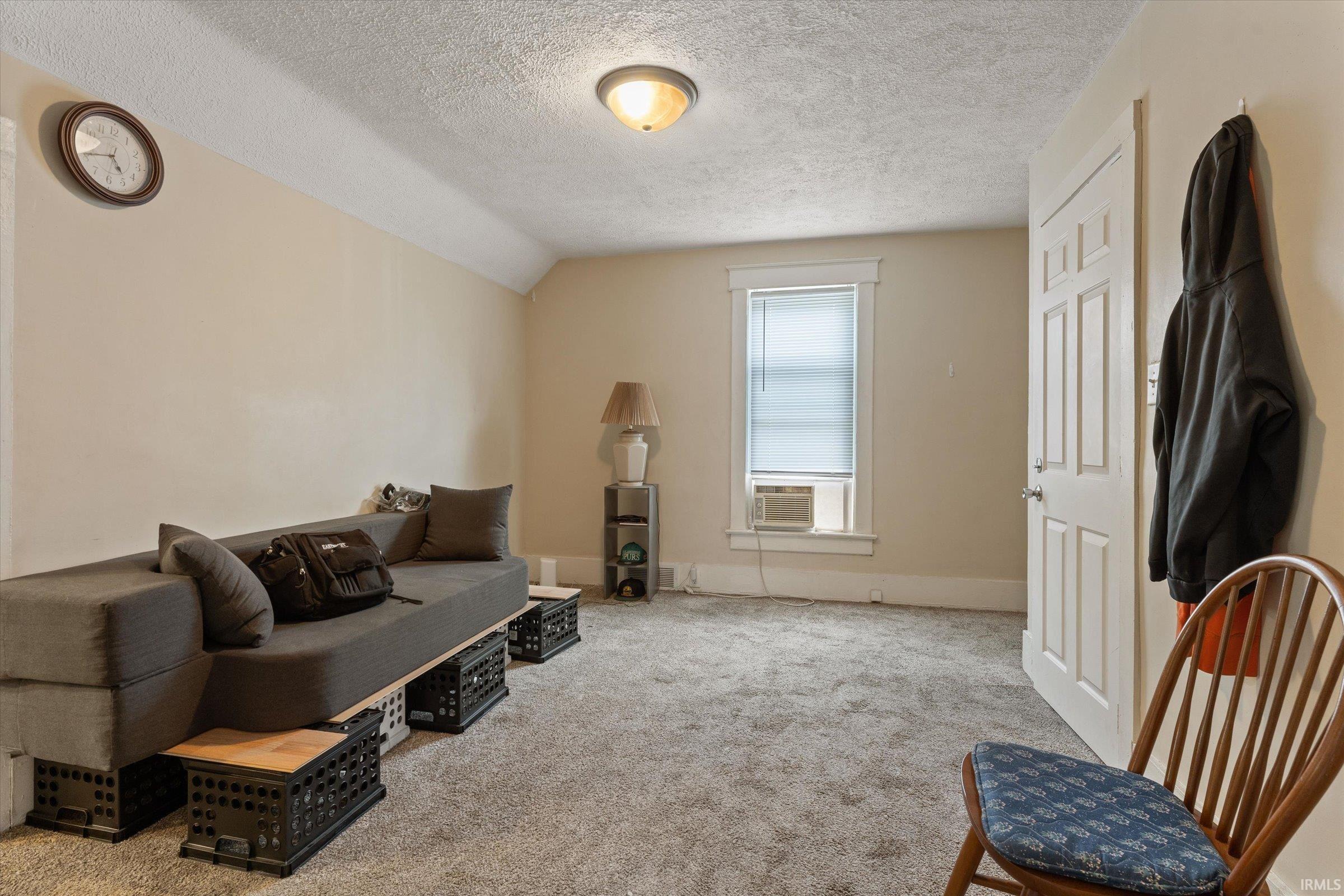542 W 4th Street Mishawaka IN 46544