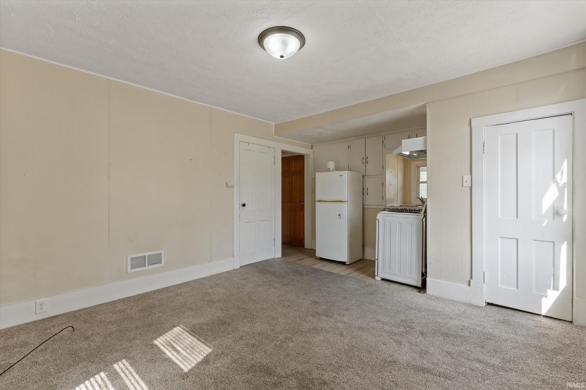 542 W 4th Street Mishawaka IN 46544