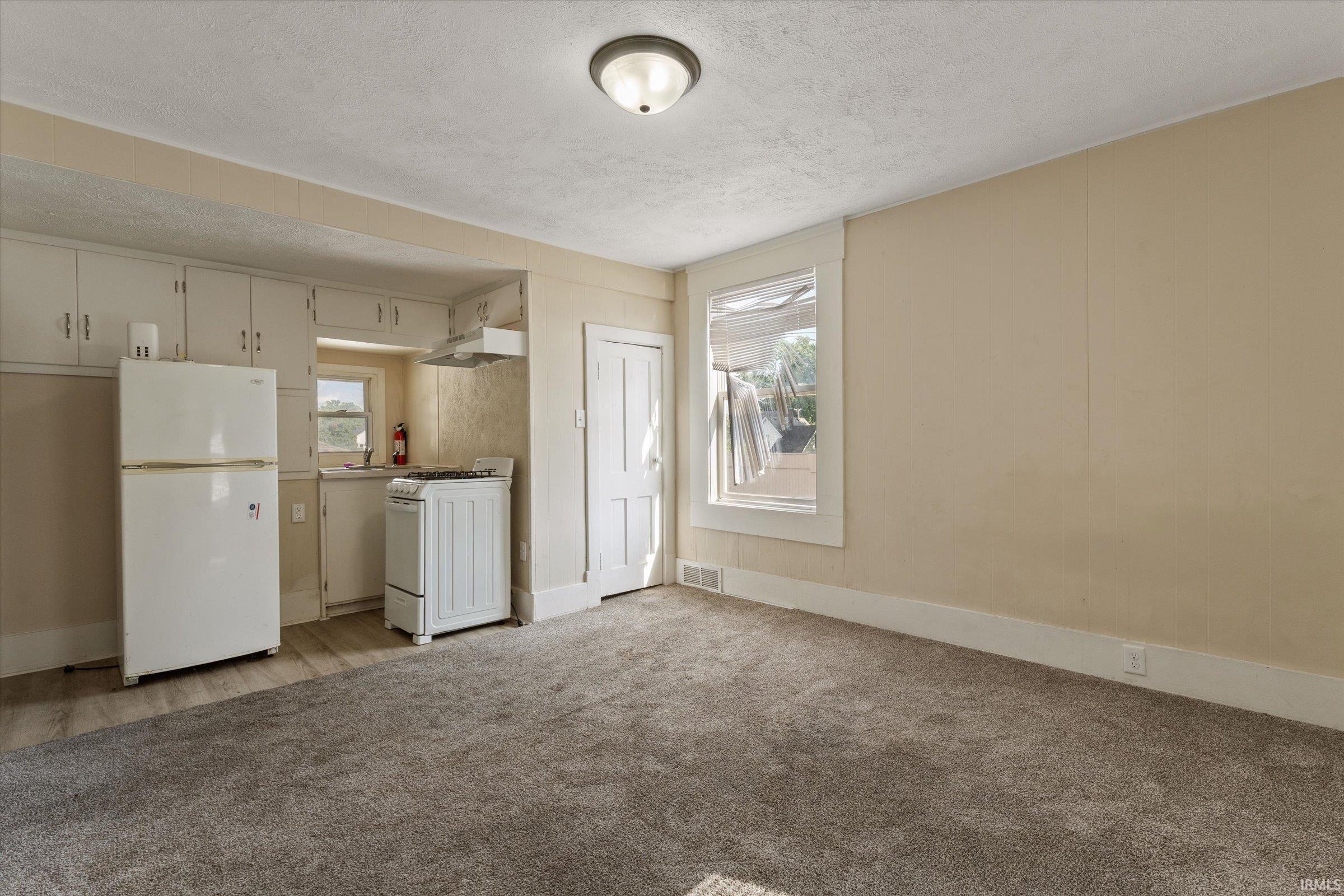 542 W 4th Street Mishawaka IN 46544