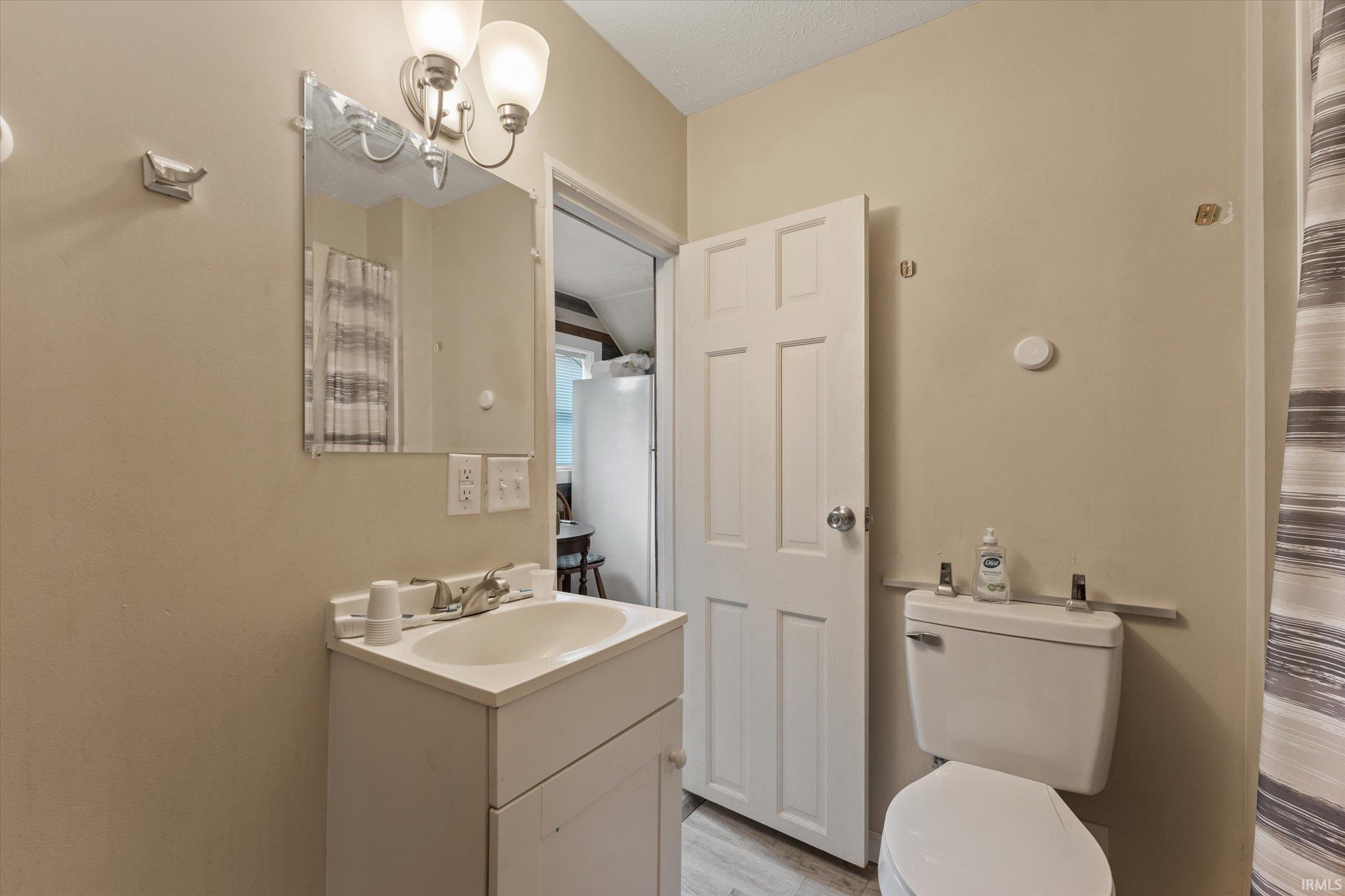 542 W 4th Street Mishawaka IN 46544