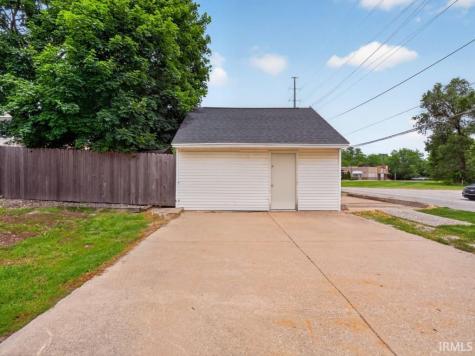2338 N Clinton Street Fort Wayne IN 46805