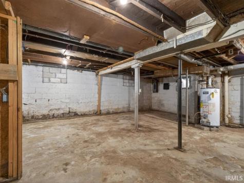 2338 N Clinton Street Fort Wayne IN 46805
