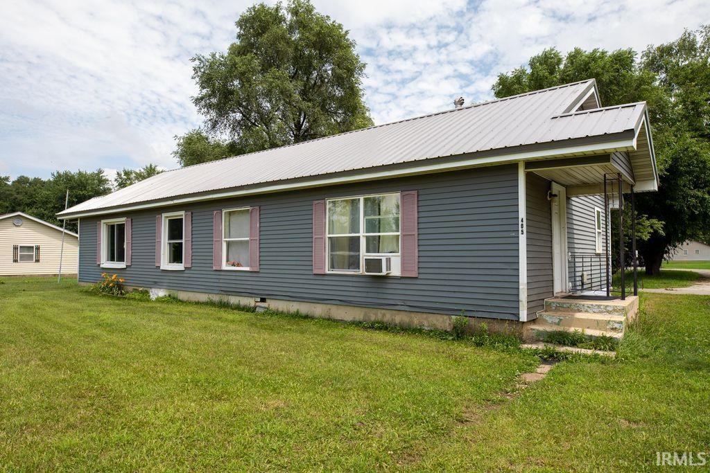 405 - 407 N Roosevelt Road Knox IN 46534