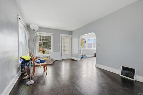 418 Rose Lane Fort Wayne IN 46807